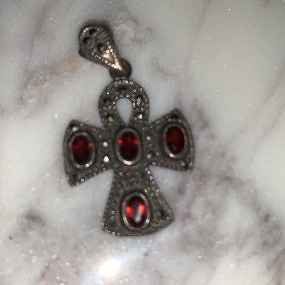 Vintage Sterling Silver  Filigree Cross Pendant with Garnet Stone - Picture 5 of 16